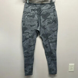 Mondetta Performance + Luxury Camo Cargo Jogger Leggings S